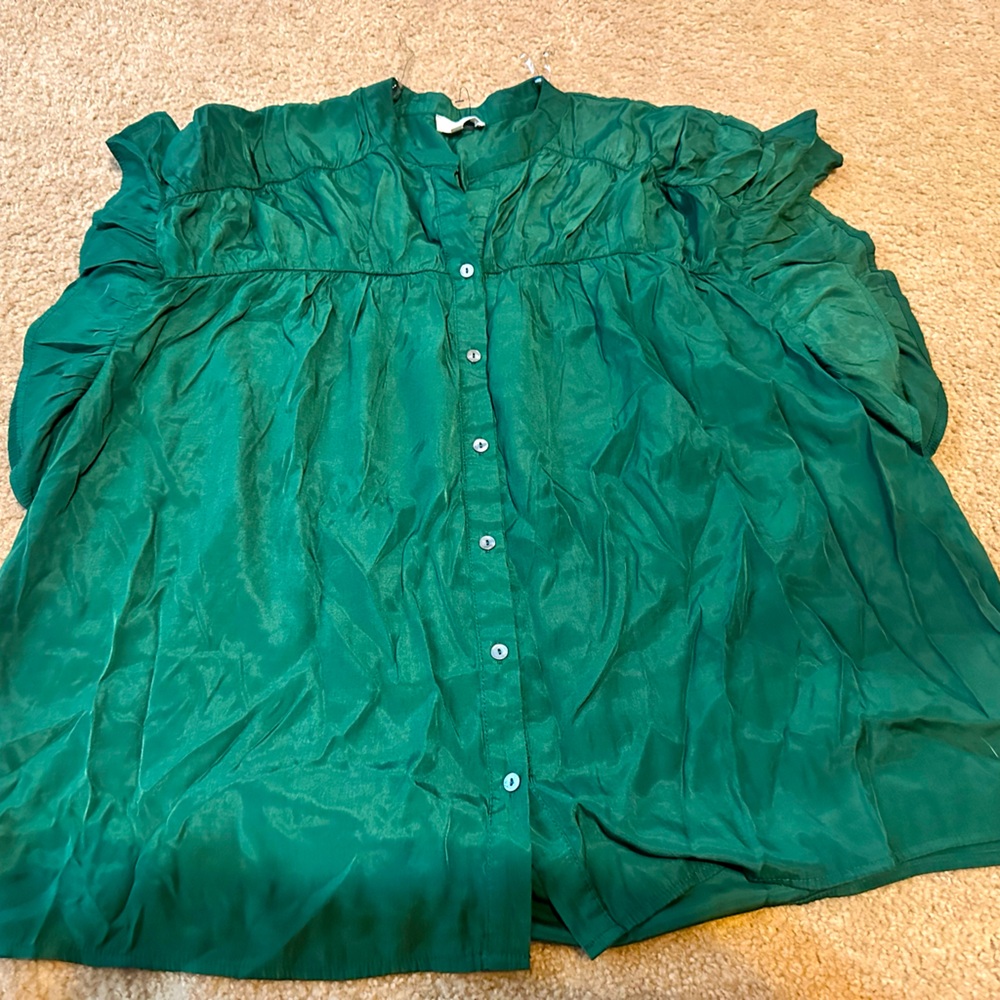 Large green satin entro top